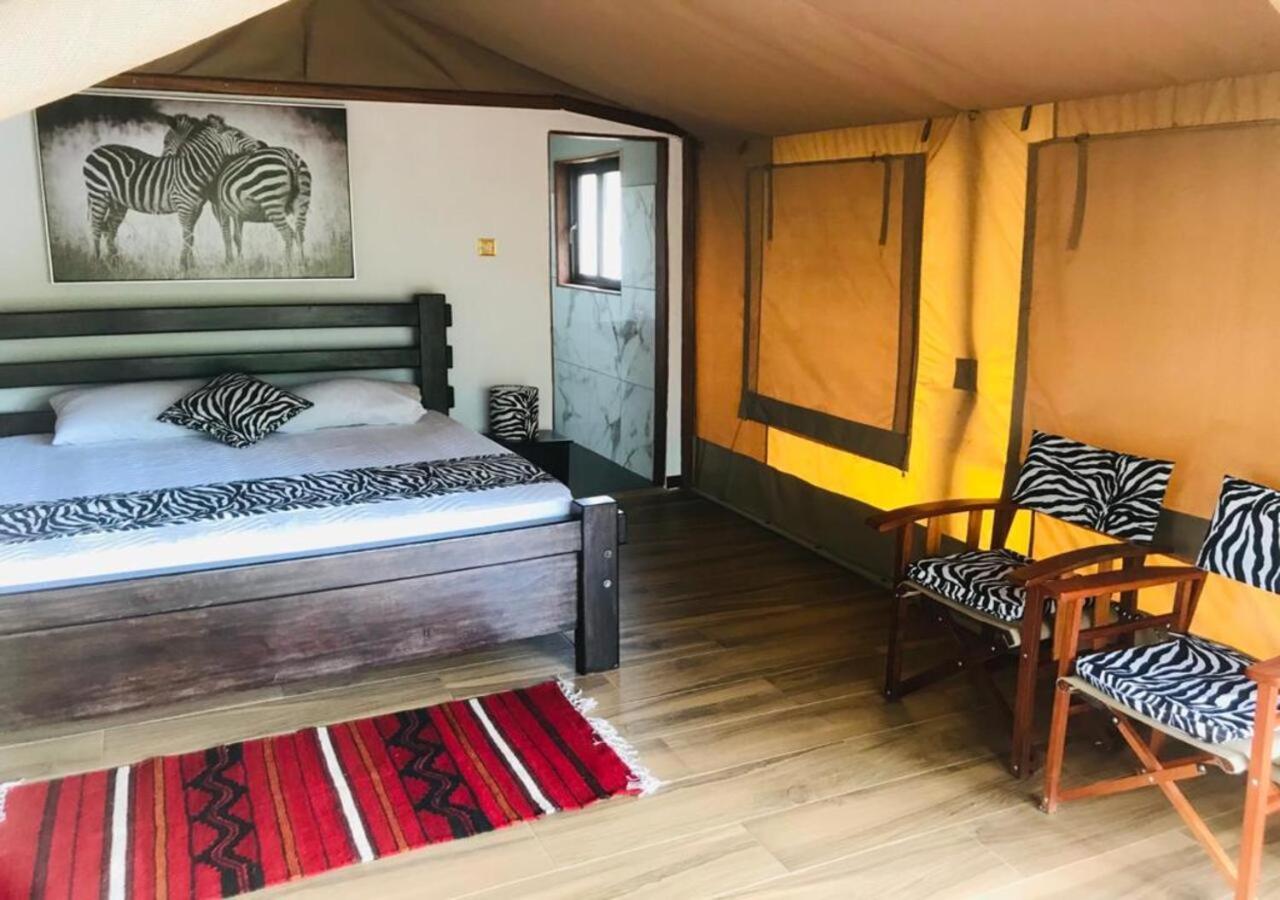 Oldonyo Orok Lodge Kajiado Exteriér fotografie